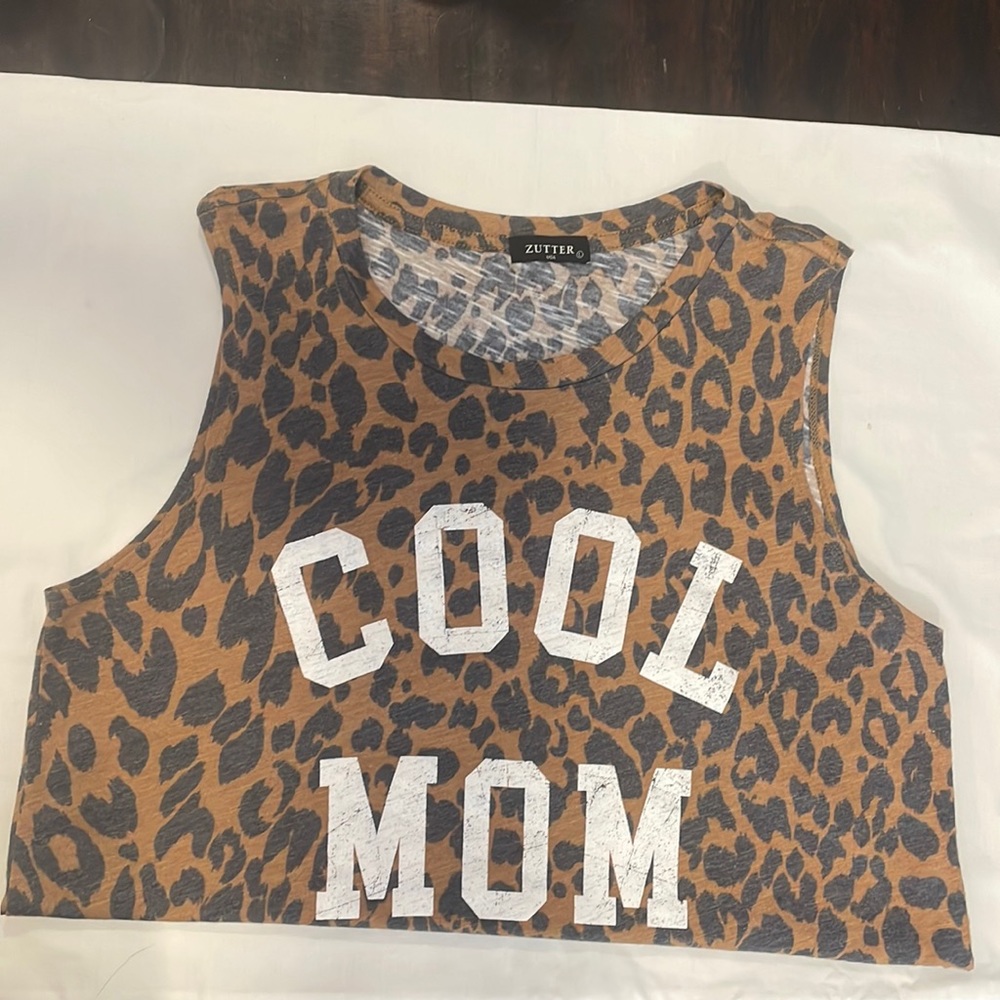 Cool Mom Tank size large
